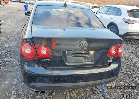 2008 Volkswagen Jetta Se z USA, uszkodzony, nr VIN 3VWRZ71KX8M152993